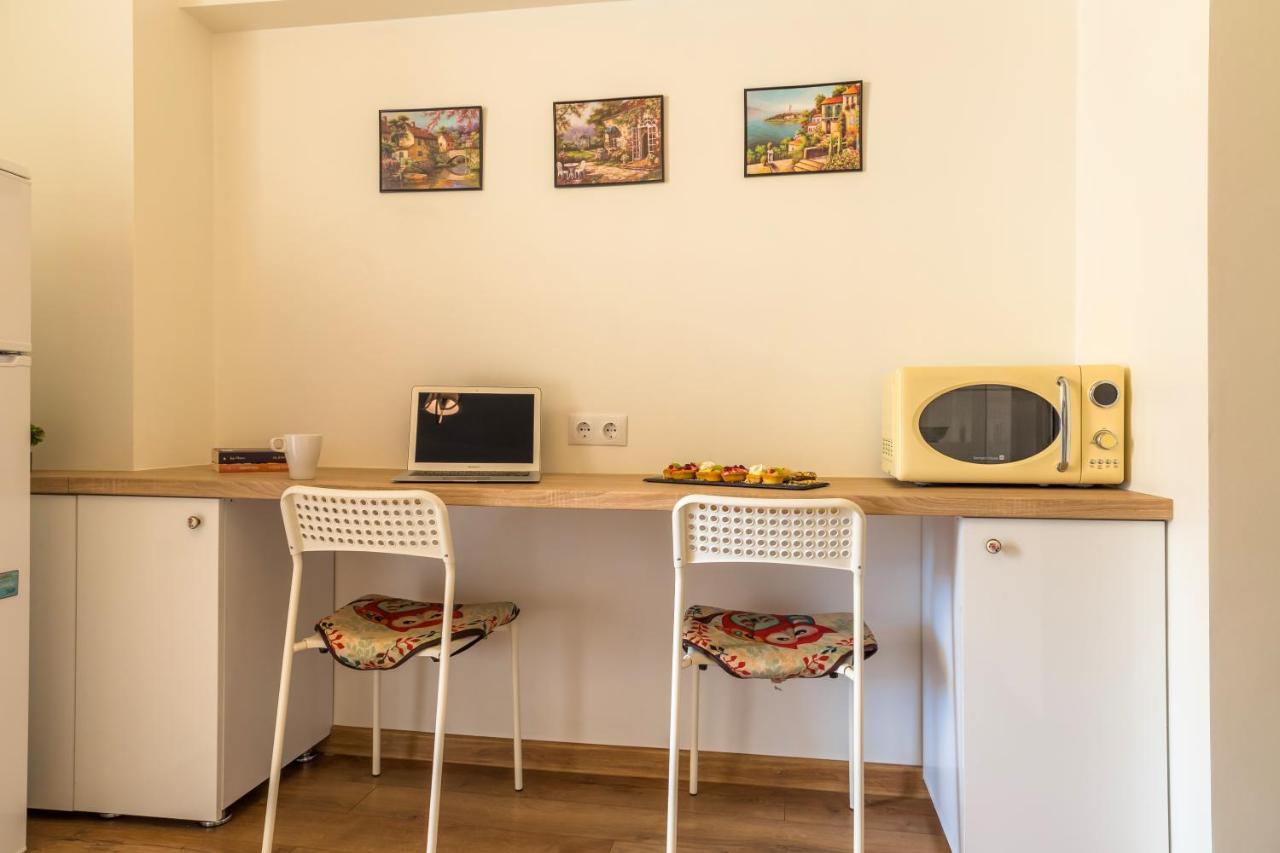 Studio T By Mrg Apartments Bucharest Luaran gambar