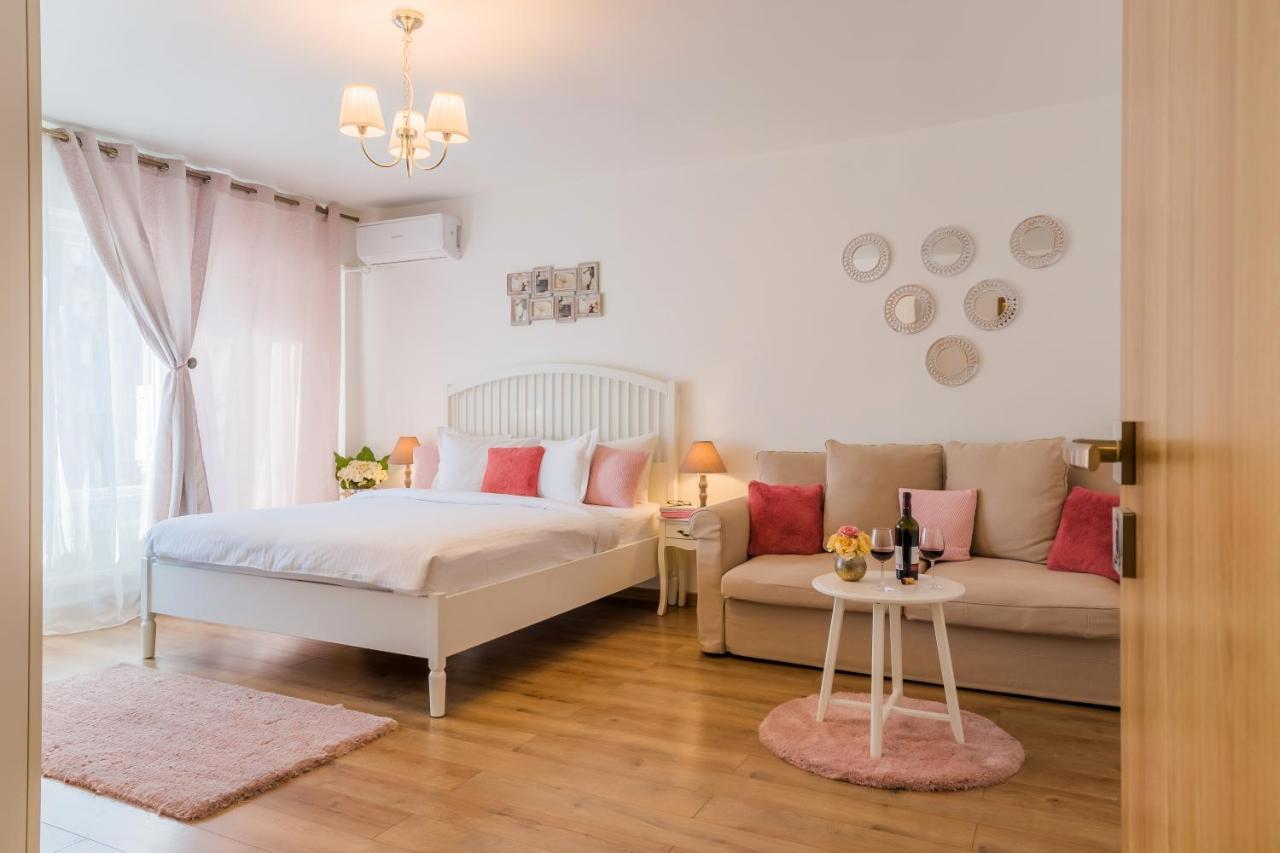 Studio T By Mrg Apartments Bucharest Luaran gambar